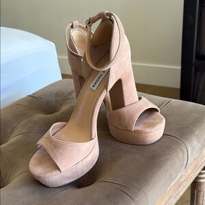 Steve Madden Women's Tan Platform Heels